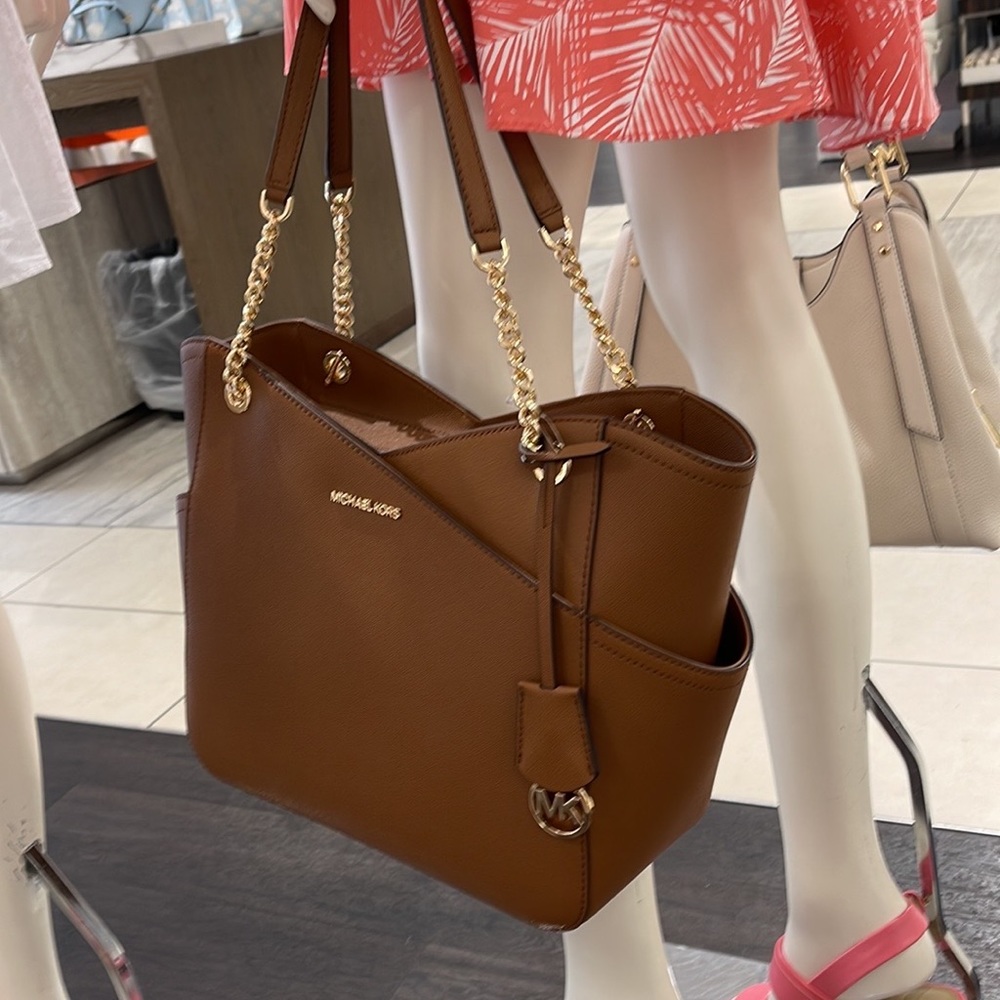 Michael Kors Jet Set Travel Large Chained Tote Shoulder Bag MK Luggage NWT - Picture 4 of 16